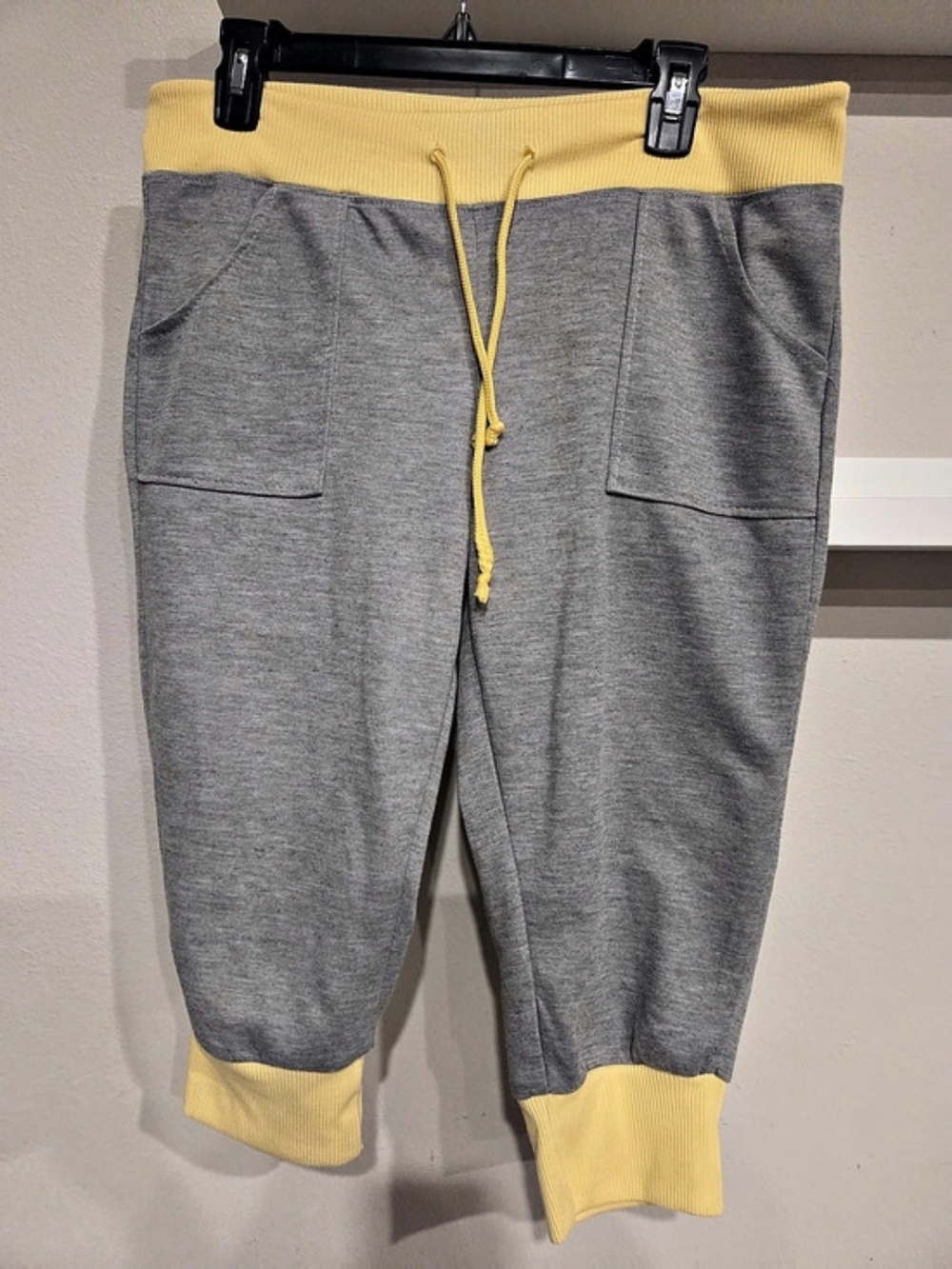 Evolu Jogger Pants in Gray & Yellow Size Medium